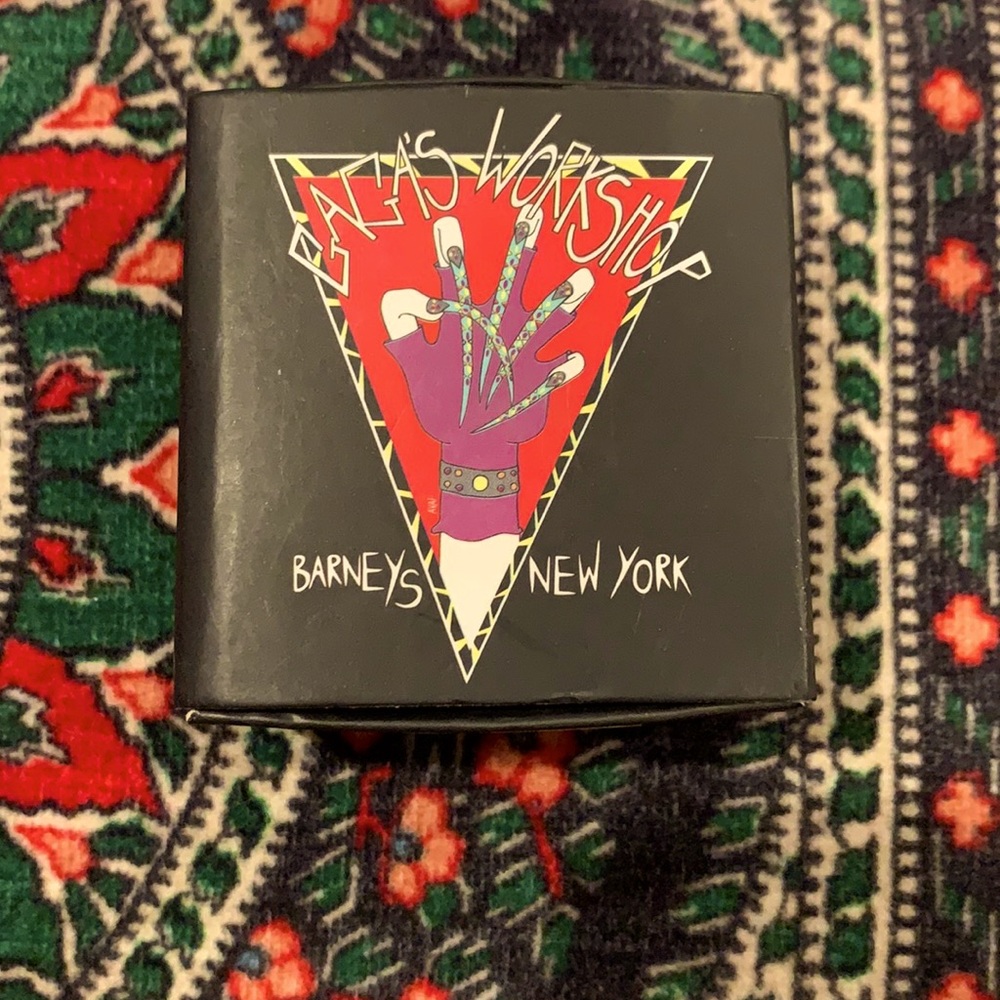BARNEY'S NEW YORK LADY GAGA's WORKSHOP PLAY BUTTON